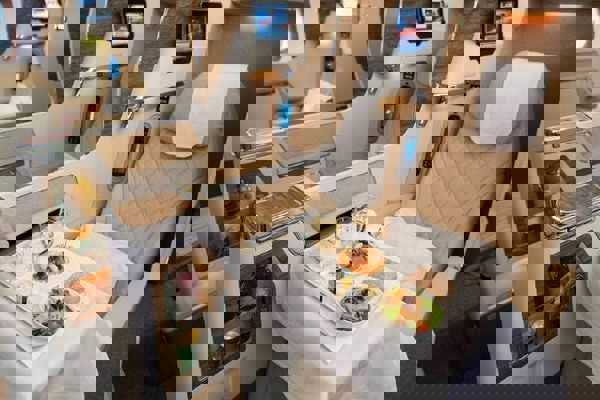 کابین هواپیمایی-کاماپرس