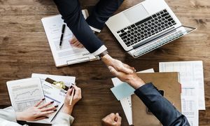5 شغل با حقوق بالای 15 میلیون تومان در کرج / فروردین 1403