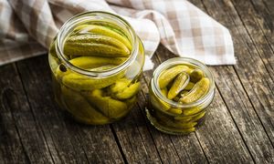 پرطرفدارترین خیارشور شیشه ای در بازار کدام است؟