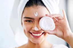 پرفروش ترین کرم های مرطوب کننده و آبرسان