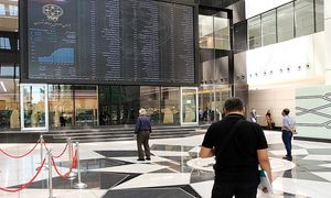 بازار بورس روز 14 شهریور 1401/ نزول جزئی شاخص کل در روز جاری