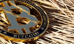 کاهش قیمت بیت کوین و ادامه ترس شدید سرمایه گذاران / قیمت روز 23 مهرماه