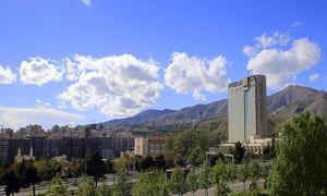 تجربه متفاوت از یک هتل پنج ستاره در تهران + قیمت رزرو هتل آزادی