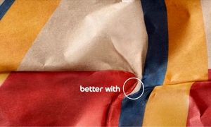 تبلیغ درخشان پپسی با تمسخر کوکاکولا + عکس