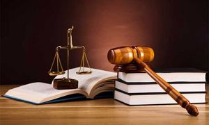 بررسی اهمیت وکیل کیفری در پرونده های تخصصی کیفری