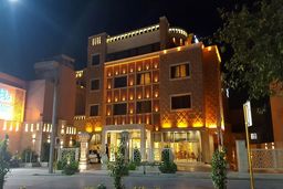 هتل زندیه شیراز؛ هتلی لوکس با معماری اصیل ایرانی
