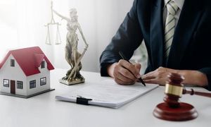 اخذ وکیل برای تخلیه ملک توسط مستاجر