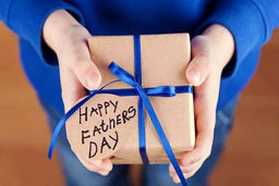 بهترین هدیه روز پدر برای باباهای با احساس