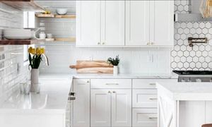 طراحی مدرن آشپزخانه با کابینت پلی اورتان