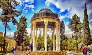 رزرو آنلاین بهترین هتل 4 ستاره شیراز برای نوروز 1403
