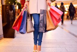 ارزان ترین مراکز خرید تهران که هر خانمی باید سر بزند + آدرس