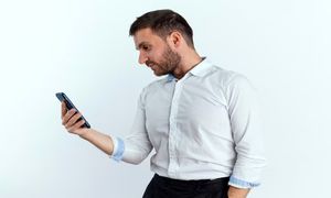 ارزان ترین گوشی لمسی در بازار چند است؟