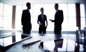 هر آنچه باید از سرآوا و خروجش از هلدینگ هزار دستان بدانیم