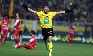 زمزم؛ برنده بازی حساس پرسپولیس و سپاهان