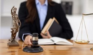 وکیل متخصص در رابطه نامشروع