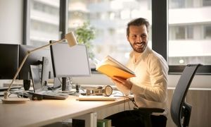 5 شغل با دریافتی حقوق بالای 15 میلیون تومان در کرج