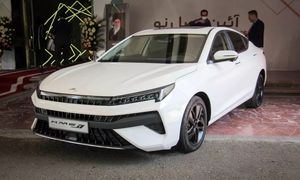 پیش فروش خودرو کی ام سی J7 با تخفیف 75 میلیون تومانی