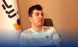 زرین پال چگونه ۱۵ سال بر قله فین تک ایران ایستاد؟