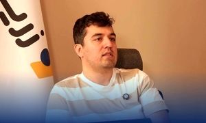 زرین پال چگونه ۱۵ سال بر قله فین تک ایران ایستاد؟