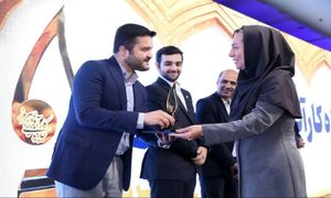 جایزه پیروز به شرکت رویش گستر هورشید رسید