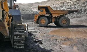 چادرملو با کرونا تعطیل نمی شود