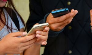 مشترکان همراه اول نگران هزینه‌های اینترنت آزاد نباشند